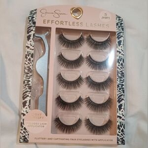 New Jessica Simpson Effortless Lashes - Black Includes Lash Applicator
